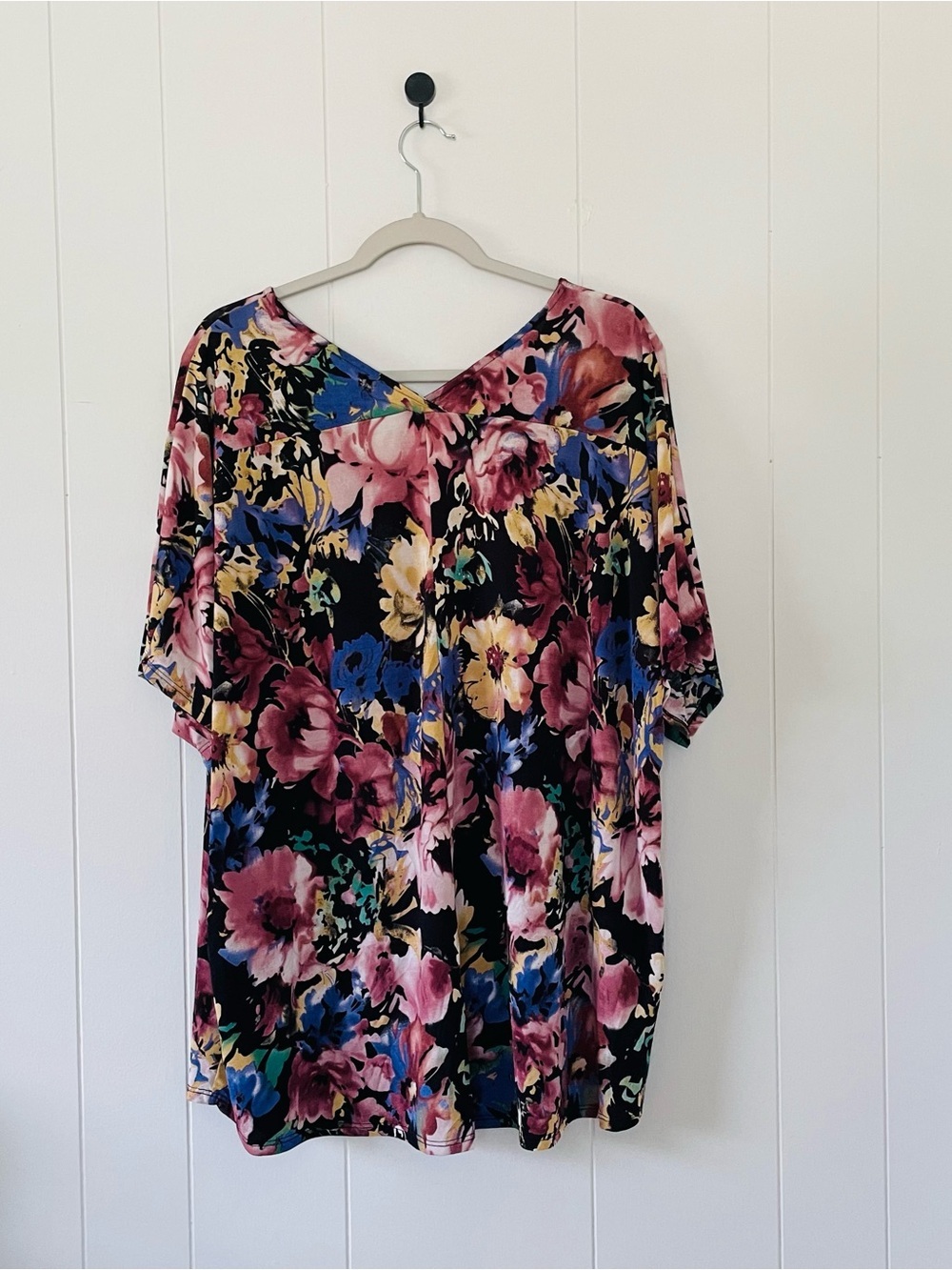 Floral V-Neck Blouse in Black and Pink - Soft Stretch Top - Picture 6 of 8